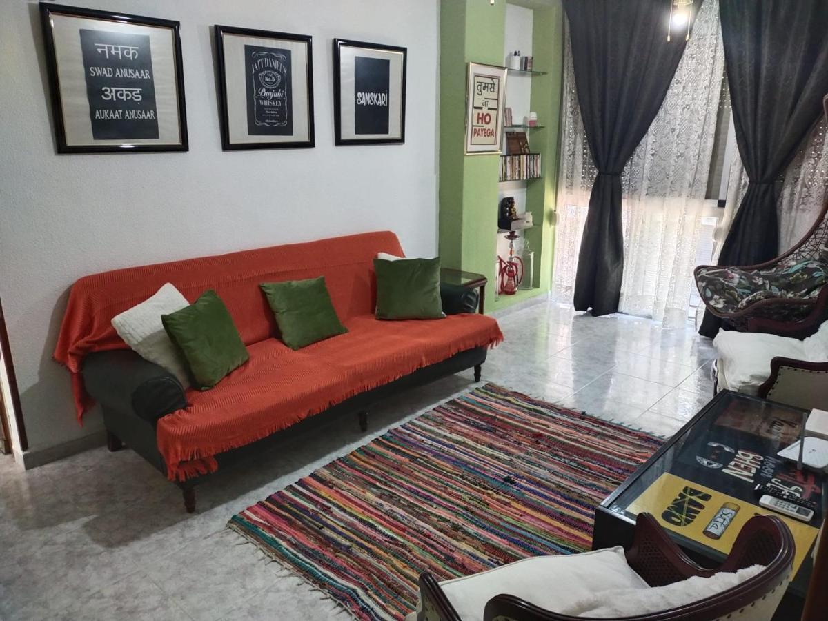 An Indian Bollywood Experience - For Families, Couples & Business Trips Appartement *